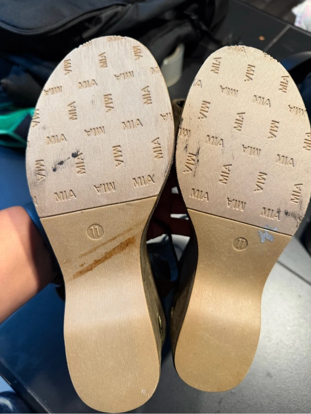 MIA size 11